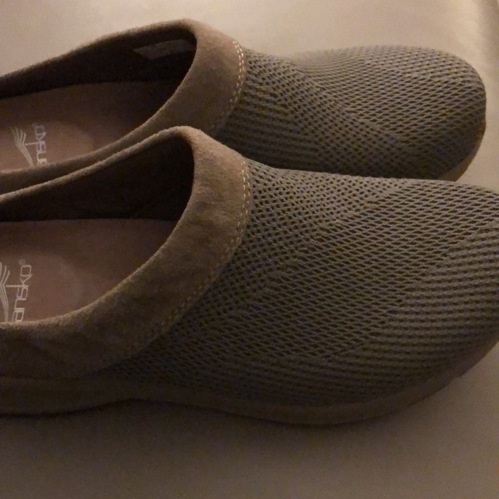 dansko clogs - Picture 2 of 5